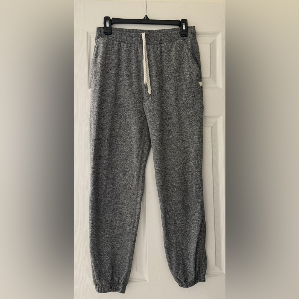 Vuori Women’s Boyfriend Sweatpant - Picture 6 of 9